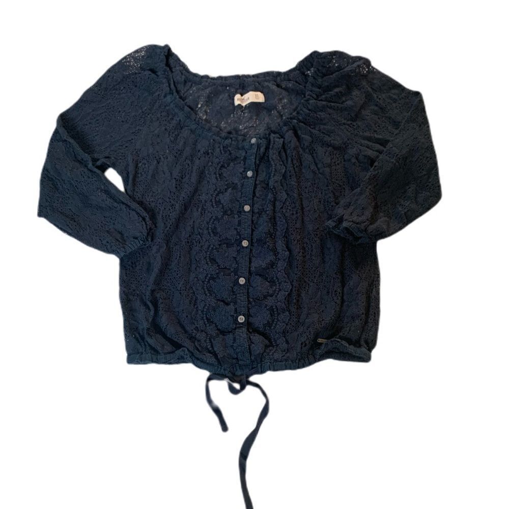 Hollister Lace blouse sz xs